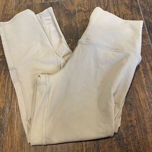 ALO Tan Capri Workout Leggings Medium